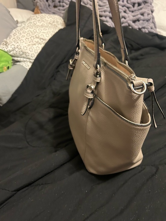 Nanette Lepore Handbags - Nanette Lepore Taupe Pebbled Leather Tote